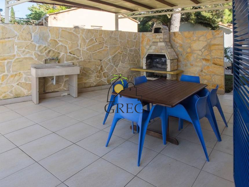 Croatia, Island of Brač,  - House, for sale