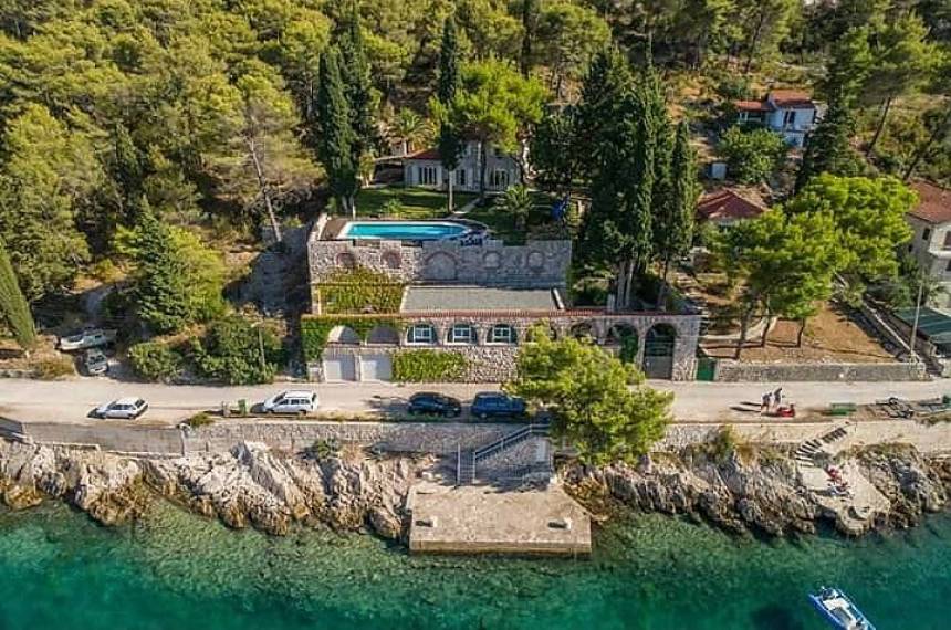 Croatia, Island of Šolta,  - House, for sale