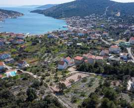 Kroatien, Mitteldalmatien,  - Grundstück, zu verkauf