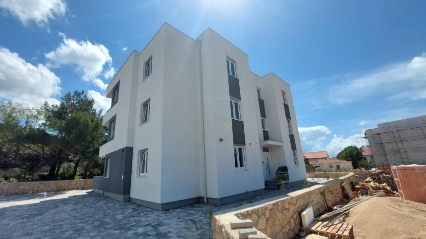 Croatia, Island of Pag, Novalja - Apartment, for sale