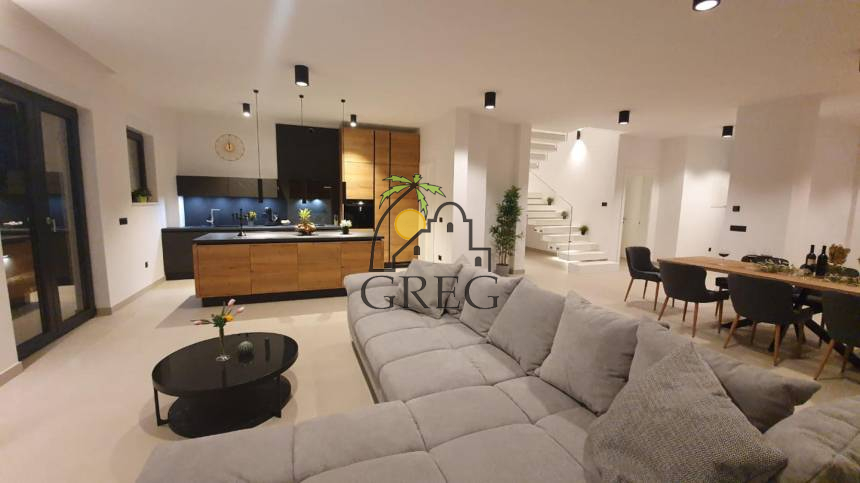 Croatia, Island of Pag,  - House, for sale
