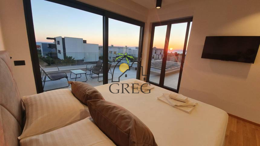 Croatia, Island of Pag,  - House, for sale