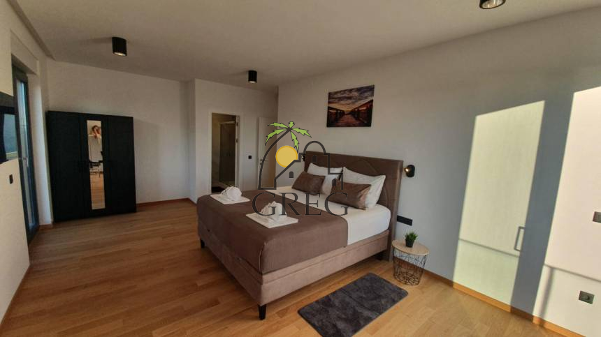 Croatia, Island of Pag,  - House, for sale