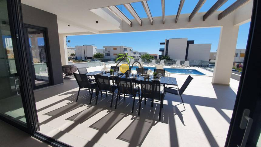 Croatia, Island of Pag,  - House, for sale