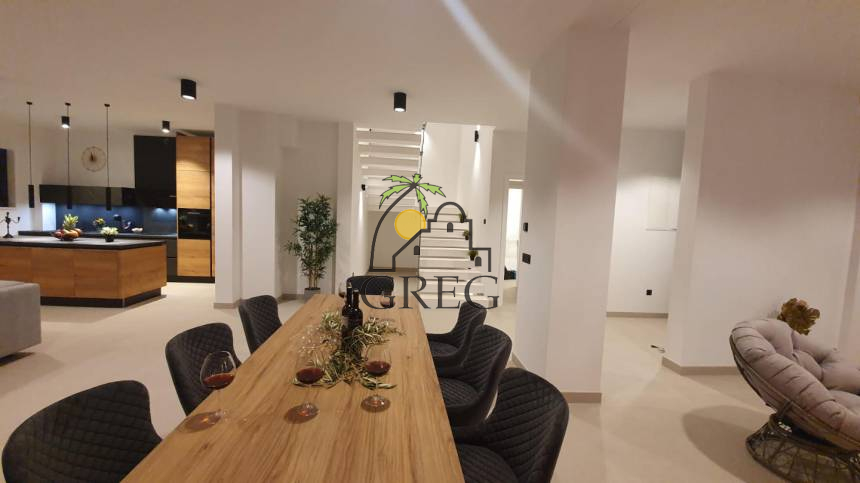 Croatia, Island of Pag,  - House, for sale