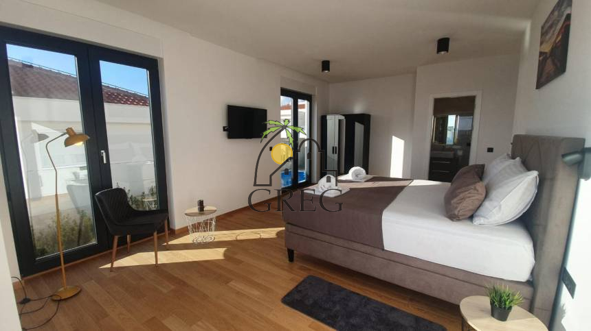 Croatia, Island of Pag,  - House, for sale