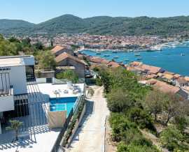 Croatia, Island of Korčula,  - House, for sale